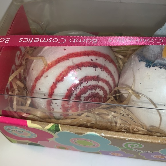 Bath Blasters Bomb Cosmetics 3p Bath Bomb Gift Set - Picture 3 of 15